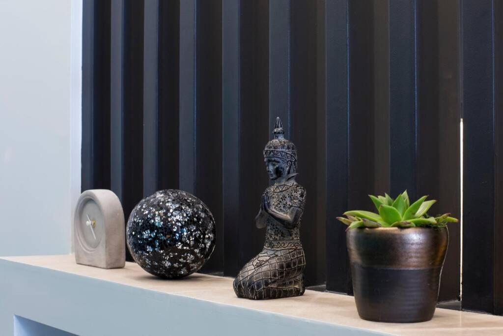 City Center Modern Renovated Apartment أثينا المظهر الخارجي الصورة