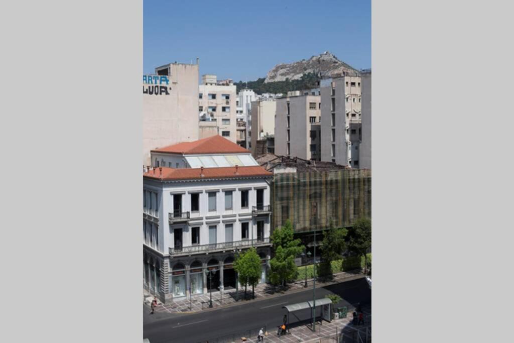 City Center Modern Renovated Apartment أثينا المظهر الخارجي الصورة