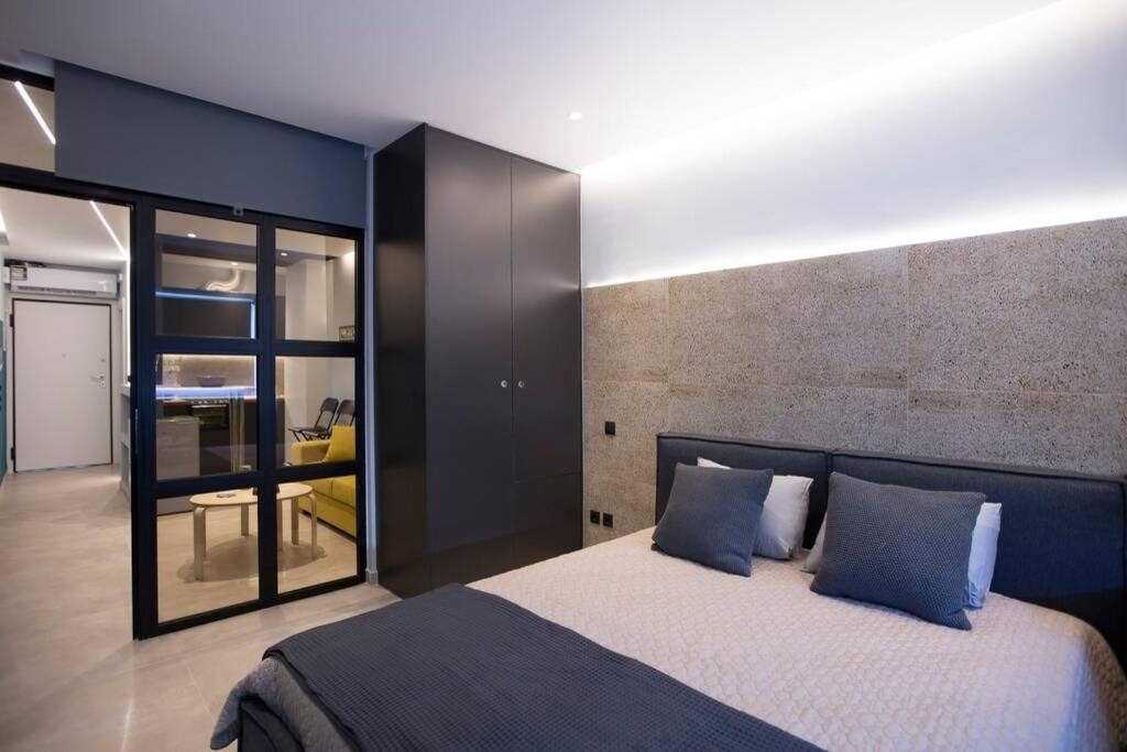 City Center Modern Renovated Apartment أثينا المظهر الخارجي الصورة
